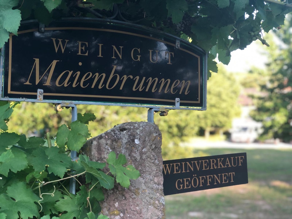 Weinverkauf Maienbrunnen